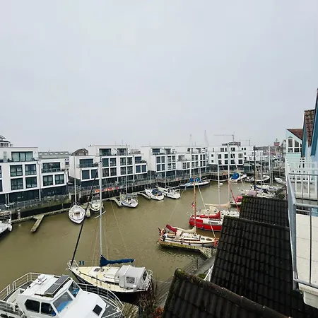 Hafenblick Marina Cuxhaven